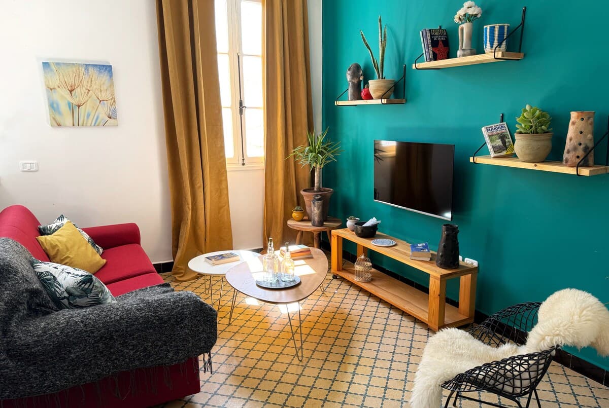 Chic apartment in the centre of Marsa - image 1