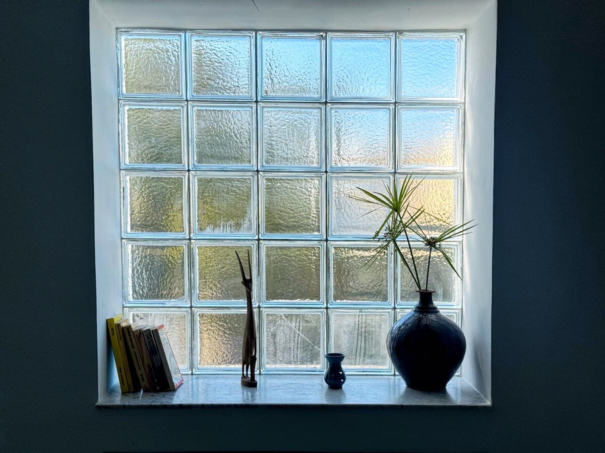 Window on the sea in La Marsa — Marsa Corniche · Photo 13