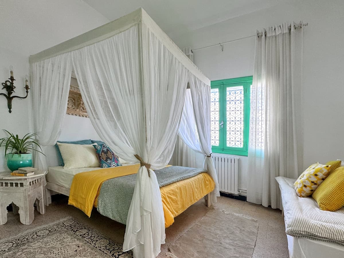 Charming waterfront house with pool — Marsa Plage · Photo 29