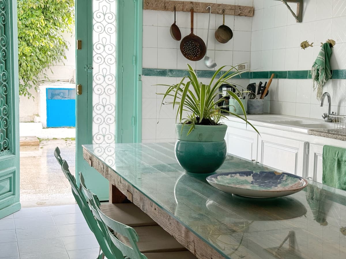 Charming waterfront house with pool — Marsa Plage · Photo 18