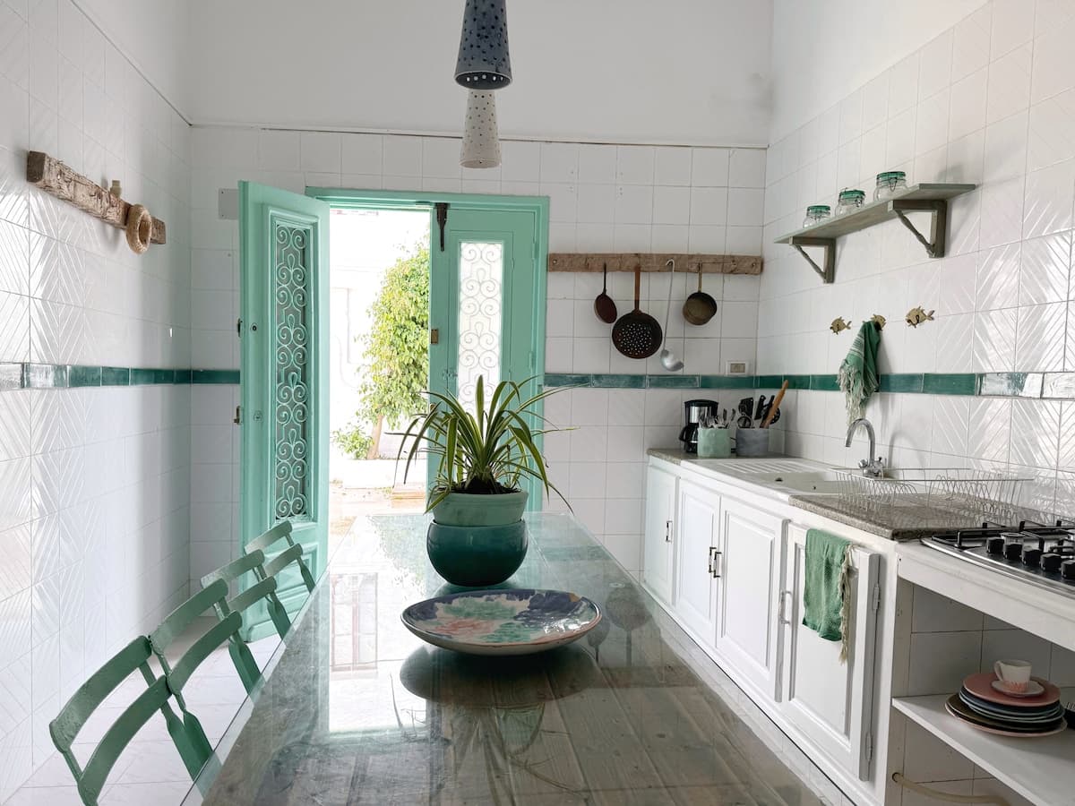 Charming waterfront house with pool — Marsa Plage · Photo 12